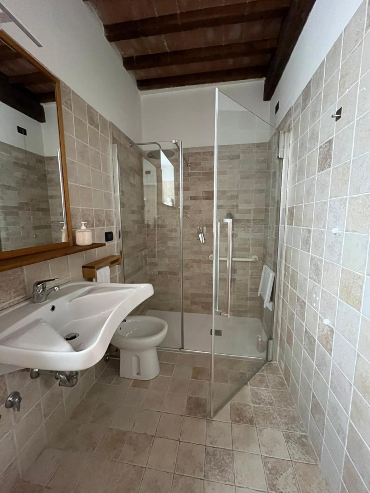 グッビオ Casale Rancagliaヴィラ 部屋 写真